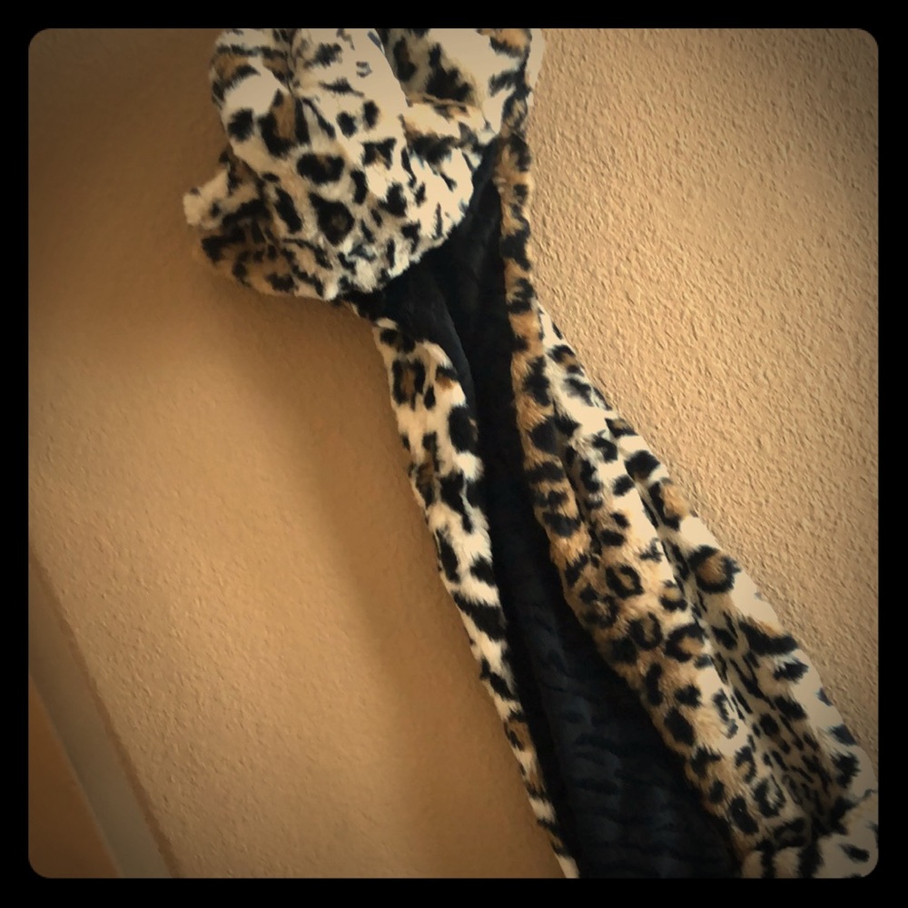 Girls leopard hat